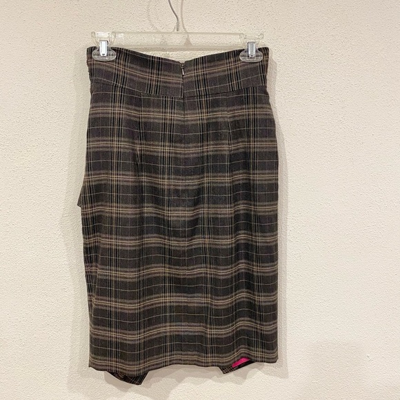 Black Halo Plaid Asymmetrical Skirt Size 2 EUC - Picture 4 of 4